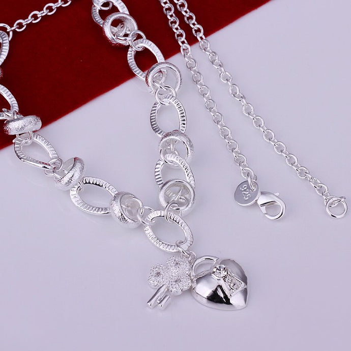 Silver Inlaid Heart -Flower  Necklace